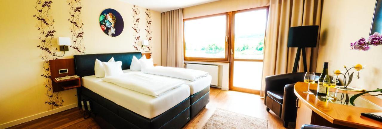 Hotel Zehnthof Ürzig Extérieur photo